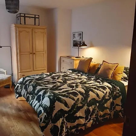 El Neru. En Zona Verde Y Junto Al Mar. Apartament Gijón