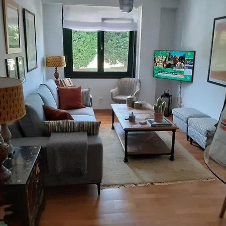 El Neru. En Zona Verde Y Junto Al Mar. Apartament Gijón