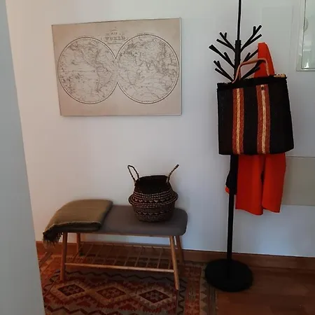 Apartamento El ñeru. En Zona Verde Y Junto Al Mar. *